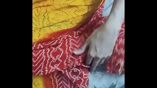 Indian Hot Sexy Sari Aunty fucked unconnected with a Young Guy